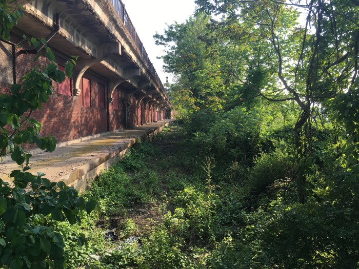 easton-train-station