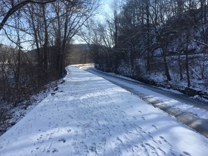 1-Jan Towpath Snow SE
